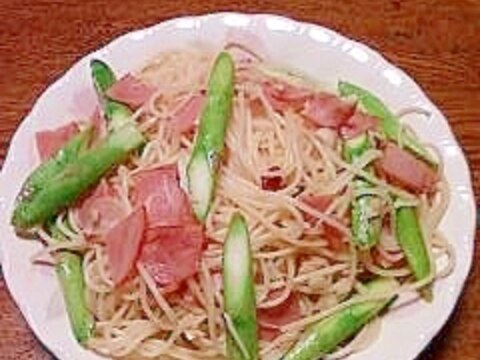 アスパラとハムの春色パスタ☆